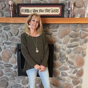 Meet your Posher, Cece